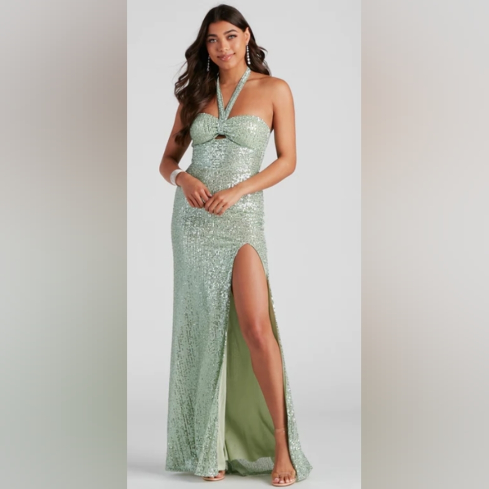 Windsor, size 11/12, mint green prom/ formal dress